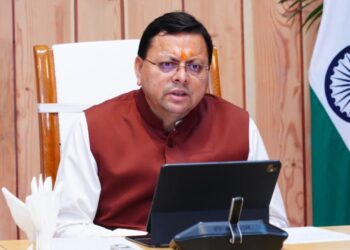 Uttarakhand CM Pushkar Singh Dhami Reviews Flood Relief Operations, Visits Affected Areas | Chief Minister Dhami inspected disaster affected areas, instructions for relief work on war footing. News Track in Hindi