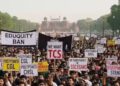 क्या है&nbsp;SSC फेज-13 परीक्षा जिसको ;लेकर पूरे देश के युवाओं में उबाल? अनियमितताओं को लेकर जमकर विरोध प्रदर्शन&nbsp;