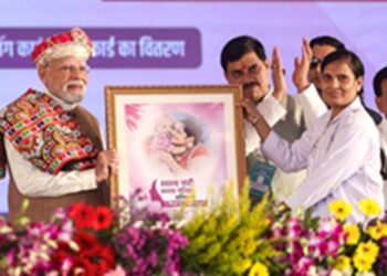 Wishing Prime Minister Modi from all over the country and abroad on birthday, PM said- You are all my family