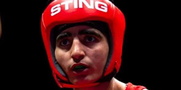 World Boxing Championship: Meenakshi Hooda defeated Mongolia's boxer 5-0 in final