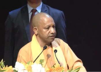 Yogi's Vision for Viksit Up 2047: UP will be developed on the foundation of 'educated childhood and healthy family', every house in the state will get medical insurance coverage by 2047, up will develop on the foundation of 'Educated Childhood and HEALTHY FAMILY' Get Medical Insurance Coverage by 2047