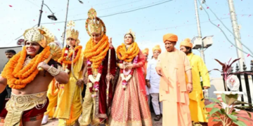 In Ayodhya, Tourism Minister flagged off the vibrant tableaus of Ramayana period by waving the flag of Jai Shri Ram, see fascinating photos.