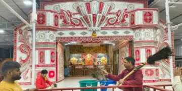 Khatu Shyam Janmotsav: Shyam Baba's court is decorated with 10 quintal shells and conch shells, Kolkata artists are busy in giving it a grand look.