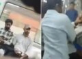A fierce fight started while sitting in Delhi Metro, the young man rained slaps and punches, watch viral video