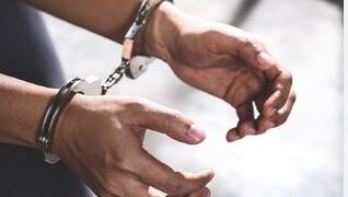 A young man who threatened a journalist in Jodhpur arrested, again absconding