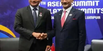 आसियन शिखर सम्मेलन: विदेश मंत्री जयशंकर ने सिंगापुर और थाईलैंड के समकक्षों से मुलाकात की