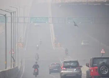 Air pollution in Delhi: Doctor said, 'Problems of cough, cold, insomnia and eye irritation have increased'