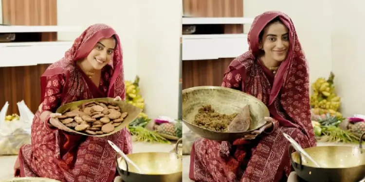 Akshara Singh shared photos while offering ardhya to Sun God, posed with Thekua