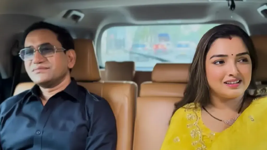 Amrapali Dubey and Nirahua's Chhath special song "Chhath Vrat" made a record on YouTube, the lyrics of the song will make you emotional