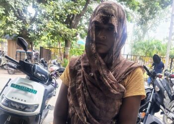 Anganwadi worker submitted memorandum to SP regarding cyber fraud
