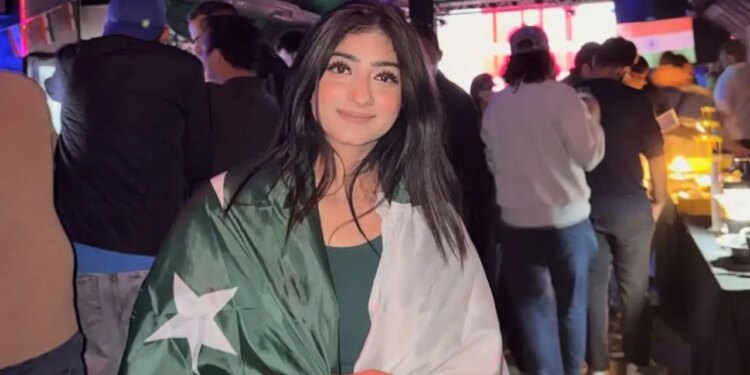 धनतेरस से पहले&nbsp;इस ज्वैलरी ब्रांड को बायकॉट करने की अपील, PAK इन्फ्लुएंसर का पोस्ट बना विवाद का कारण