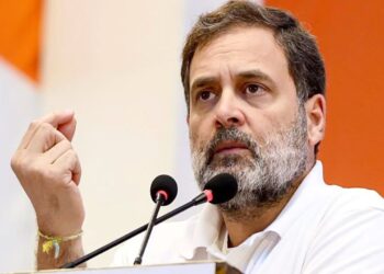 'BJP paper thief', Rahul Gandhi supported the students' movement regarding paper leaks in Uttarakhand