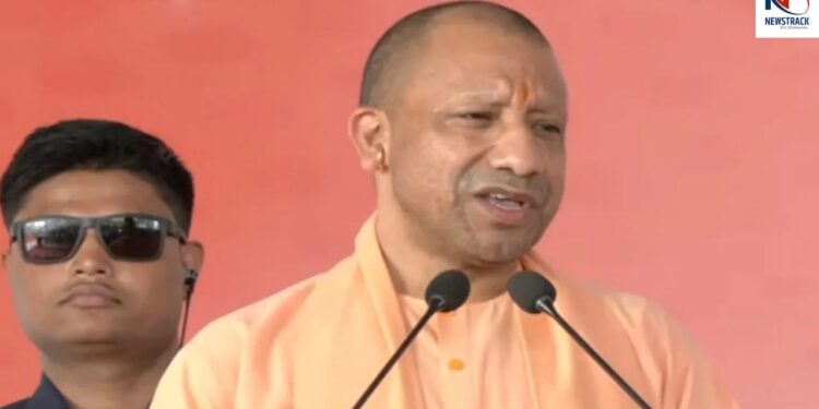 Bihar Election 2025: CM Yogi Adityanath Entry Danapur with Historic Rally | CM Yogi's grand entry in Bihar elections, whole field echoed in Danapur. News Track in Hindi