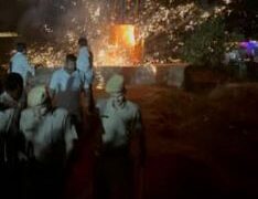 Burning of 51 feet high Ravan effigy in Chaumun, sky echoed with fireworks
