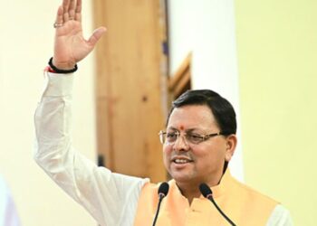 CM Dhami Urges Vocal for Local on Diwali, Promotes Self-Reliance. CM Dhami said- Celebrate Diwali of self-reliant India, adopt 'Vocal for Local'. News Track in Hindi