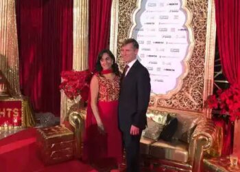 Canadian Prime Minister Mark Carney and Foreign Minister Anita Anand extended best wishes on Diwali.