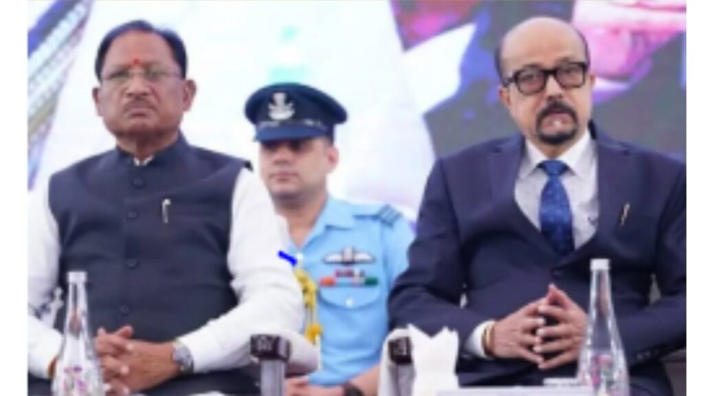 Chhattisgarh pays tribute on Police Memorial Day. Salute to the martyred soldiers on Police Memorial Day, Gov, CM and HM paid tribute. News Track in Hindi