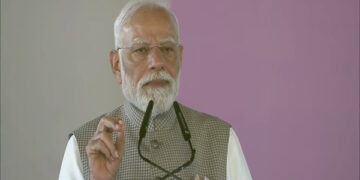 Congress party bowed down to terrorism after Mumbai attacks: PM Modi