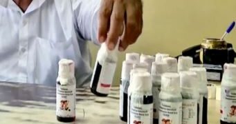 Cough syrup death case: Madhya Pradesh doctors register protest against doctor's arrest