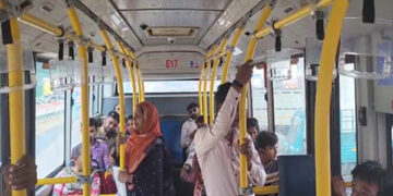 Crisis on free bus service in Punjab, operations halted due to diesel shortage, passengers upset