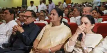 Delhi BJP chief criticized 'AAP' misleading comments on health services