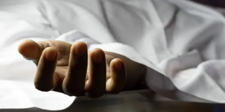 Double Murder In Delhi: Double murder openly in Nabi Karim area of ​​Delhi, love affair being the reason said; Woman and attacker among the dead, double murder due to alleged love affair in Nabi Karim area of ​​Delhi
