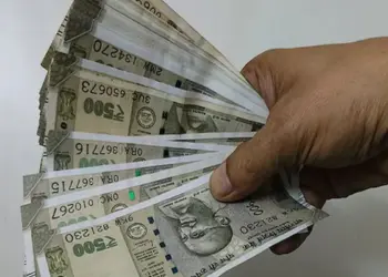 Dubai: Cheating of 6.25 lakh rupees by promising job: youth's family in panic, police investigation continues