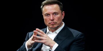 Elon Musk on Netflix: Elon Musk has abolished the subscription of Netflix!, Posted on X and advised the parents to do the same, elon musk cancels netflix subscription given to parents to pay
