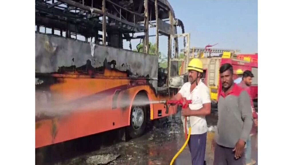 Fire breaks out in moving bus in Jaisalmer, fear of death of more than 10 people