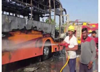 Fire breaks out in moving bus in Jaisalmer, fear of death of more than 10 people