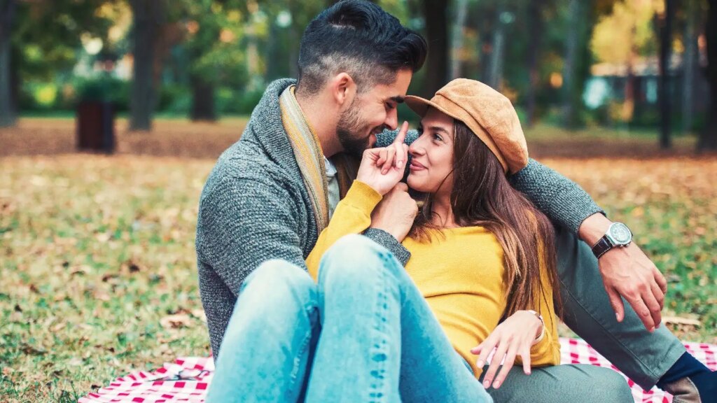 'From situationship to breadcrumbing...' The definition of love is changing in the new era, know how GenZ feels love?