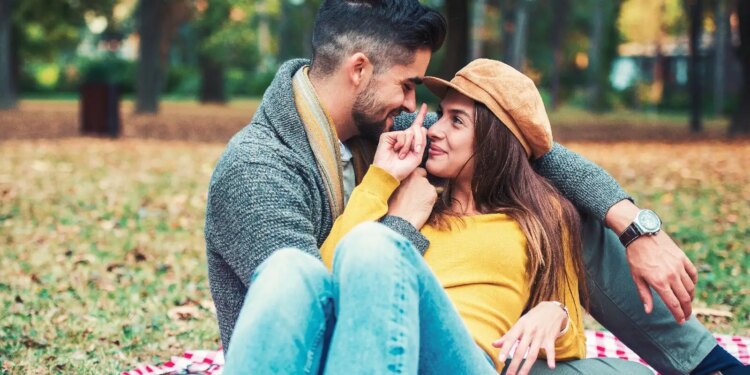 'From situationship to breadcrumbing...' The definition of love is changing in the new era, know how GenZ feels love?