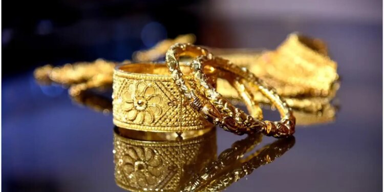 Gold & Silver Rates Today : आज सोने-चांदी इ कीमतों में क्या हुआ बदलाव, यहाँ पढ़े&nbsp;24 कैरेट से लेकर 14 कैरेट गोल्ड के भाव&nbsp;