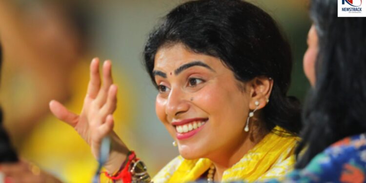 Gujarat Cabinet Expansion: Rivaba Jadeja Joins Bhupendra Patel's New Team of 25 Ministers. Big 'six' in Gujarat politics! Jadeja's wife Rivaba included in the cabinet. News Track in Hindi