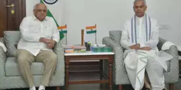 गुजरात: मंत्री पद के लिए विधायकों को फोन आने शुरू, शपथ से पहले राज्यपाल से मिले सीएम भूपेंद्र पटेल