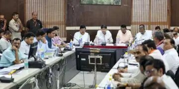 Gwalior: Jyotiraditya Scindia reviewed development works, special attention on roads