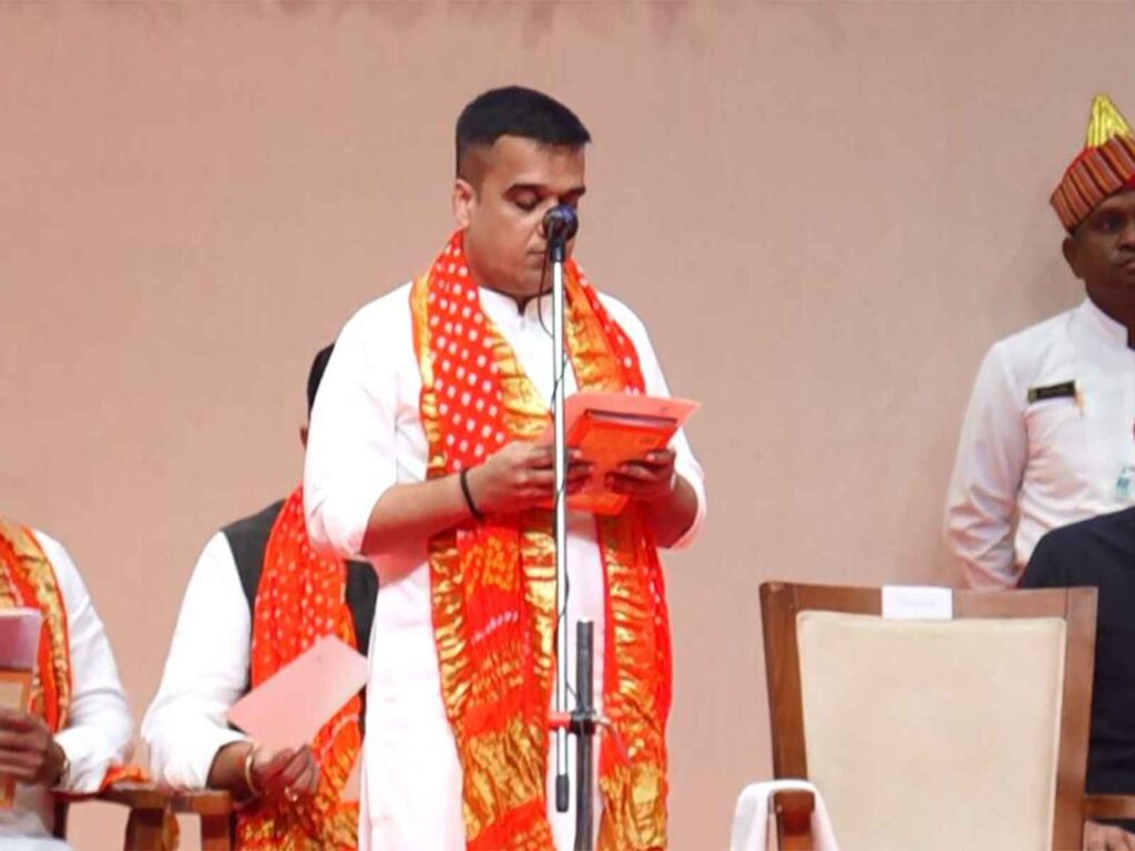 Harsh Sanghvi becomes Deputy Chief Minister of Gujarat, 25 ministers take oath in Bhupendra Patel led government