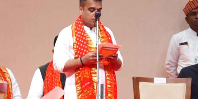Harsh Sanghvi becomes Deputy Chief Minister of Gujarat, 25 ministers take oath in Bhupendra Patel led government