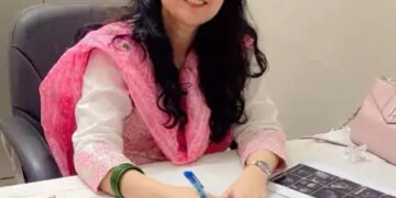 Health crisis is increasing in Delhi amid preparations for Chhath Puja, Dr. Meera Pathak gave important health tips.