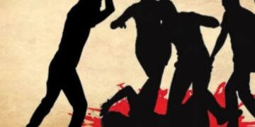 Humanity Shamed: 26-Year-Old Man Beaten to Death in Mumbai After Being Mistaken for Thief | 4 Arrest Humanity is ashamed! In Mumbai, a 26 year old youth was beaten to death considering him a thief, 4 arrested. News Track in Hindi