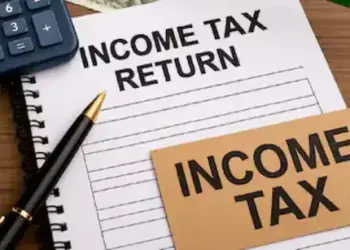 अगर आपने ITR लेट भरी है तो क्या मिलेगा रिफंड पर ब्याज? आयकर विभाग के नियमों से समझिए पूरा हिसाब-किताब​​​​​​​