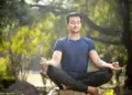 गरुड़ पुराण के इस वीडियो में जाने योग्य स्वास्थ्य और दिनभर ऊर्जावान रहने के उपाय, जो बदल देंगे आपका जीवन&nbsp;