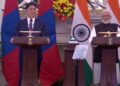 India-Mongolia Friendship Strengthened. Modi and President Ukhna Plant Special Tree During visit | India-Mongolia friendship reaches new heights! Modi and Ukhna met and planted a special sapling. News Track in Hindi