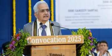 India is showing strength amid global uncertainty: Shaktikanta Das