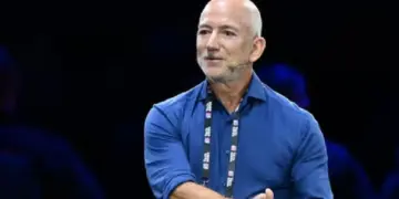Jeff bejos on AI: 'When AI's bubble will burst ...', Amazon chief Jeff Bezos made this prediction, Amazon Chief Jeff Bezos said the current expertment about ai is a bubble