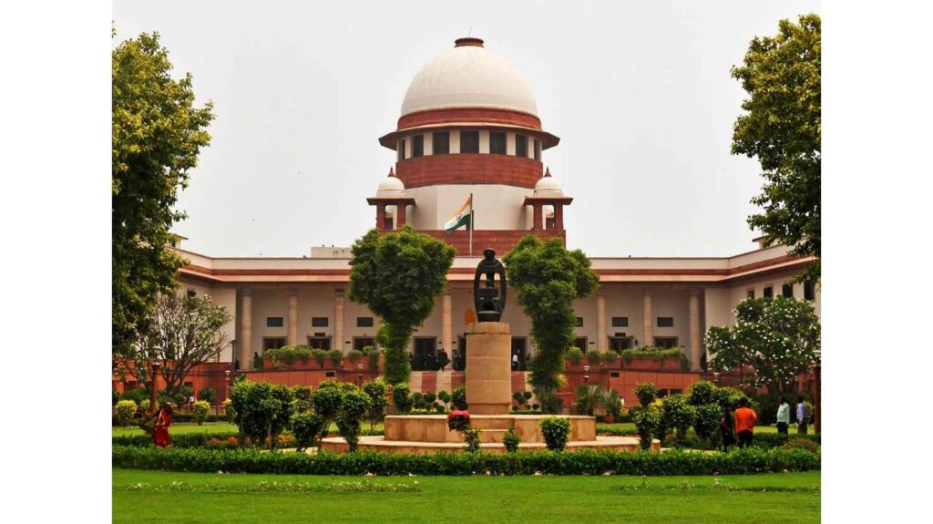 Karur rally stampede: Supreme Court reserves verdict on various petitions demanding investigation