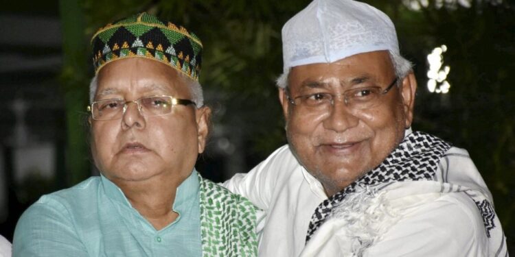 Kurmi Chetna Rally 1994| Nitish Kumar's Rift with Lalu and the Rise of OBC Politics in Bihar | 'No begging, share...', Nitish's speech in the Kurmi rally which had created a huge gap between him and Lalu. News Track in Hindi