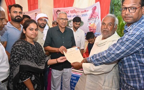 MLA Dr. Jaswant Singh Yadav directed to implement the schemes given to officers in Seva Pakhwada camp