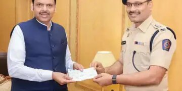 Maharashtra: Nashik Police came forward for flood victims, contribution of Rs 5 lakh to Chief Minister aid fund