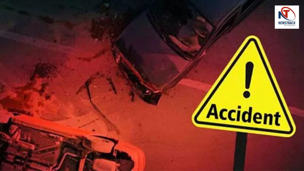 Maharashtra Tragedy: Six Devotees Killed Pickup Overturns Nandurbar's Chandsaeli Ghat Astamba Yatra | Maharashtra Accident: Pickup of devotees returning from Astamba Yatra overturns, six killed. News Track in Hindi